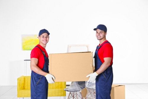 Local man and van service supporting moves in Chelsea