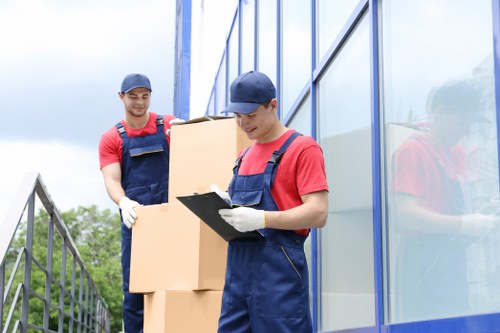 Removal truck hire service for Chelsea residential moving with local access planning