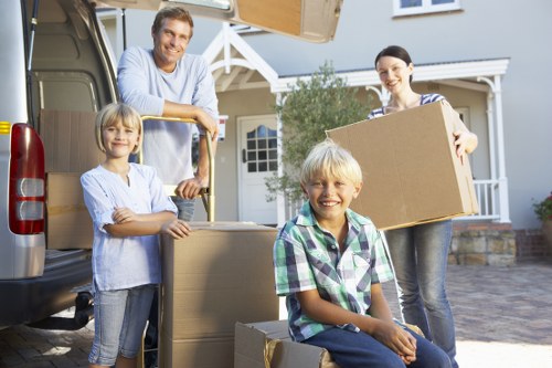 Chelsea home moving services with packing and transport support